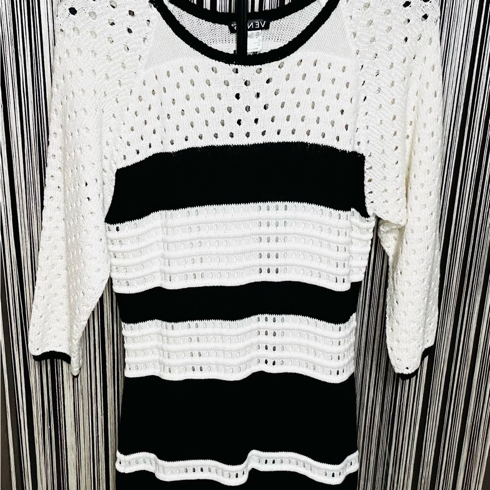 VENUS Black and White Striped Sweater Midi Dress